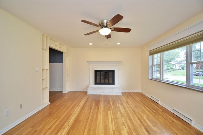 7236 Longfield Dr in Cincinnati, OH - Building Photo - Building Photo