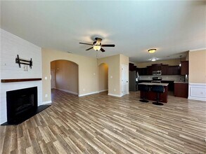 119 Wedgefield Dr in Raeford, NC - Building Photo - Building Photo