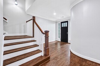 194 W Breezy Way in The Woodlands, TX - Building Photo - Building Photo