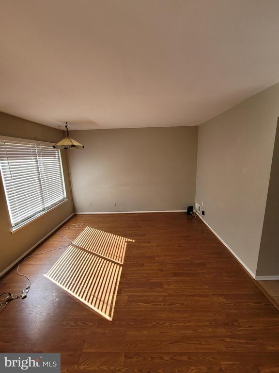 property at 2623 Glengyle Dr