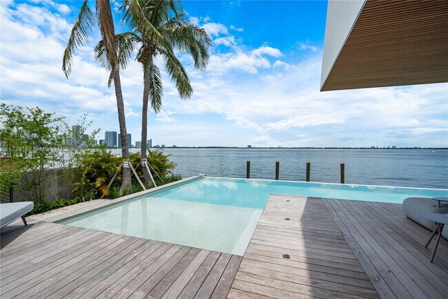 property at 1369 N Venetian Way