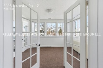 3098 Madison Rd in Cincinnati, OH - Building Photo - Building Photo