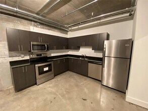 1749 NE Miami Ct in Miami, FL - Building Photo - Building Photo