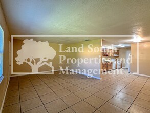 2527 Crystal Lake Acres Dr in Lakeland, FL - Building Photo - Building Photo