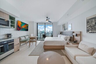 159 NE 6th St in Miami, FL - Building Photo - Building Photo