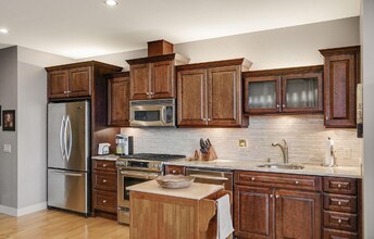 136 SW Washington Ave in Corvallis, OR - Building Photo - Building Photo