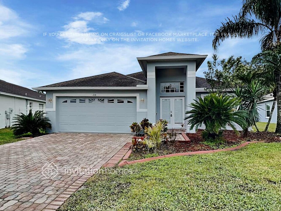 218 Arbor Woods Cir in Oldsmar, FL - Building Photo