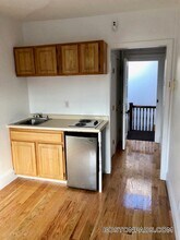 1061 Beacon St, Unit 15 in Brookline, MA - Building Photo - Building Photo