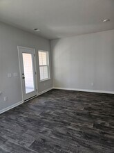 8765 Silver Perch Ln in Charleston, SC - Building Photo - Building Photo