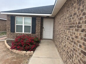 808 E 96th St in Odessa, TX - Building Photo - Building Photo