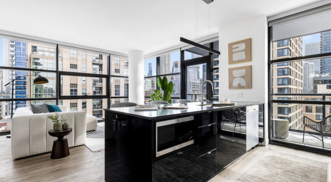 property at 743 N Wells St