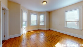 192 Hillside St, Unit 3 in Boston, MA - Building Photo - Building Photo