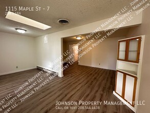 1115 Maple St in Nampa, ID - Building Photo - Building Photo