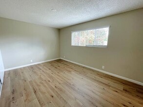 2155 Cormorant Dr in Fairfield, CA - Building Photo - Building Photo