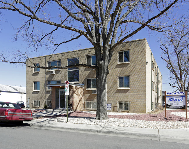 Kingston Apartments in Aurora, CO - Building Photo - Building Photo