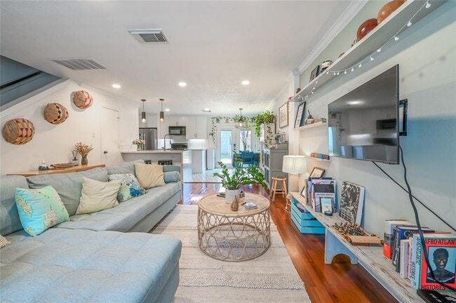 property at 1004 Ruthven St