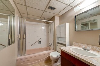 Langdon Towers in Moose Jaw, SK - Building Photo - Building Photo