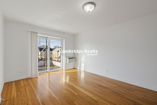 141 Summer St, Unit 3S in Malden, MA - Building Photo - Building Photo