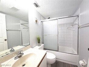 161 Wading Bird Cir in Naples, FL - Foto de edificio - Building Photo