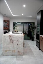 19262 NW 89th Ave in Hialeah, FL - Building Photo - Building Photo