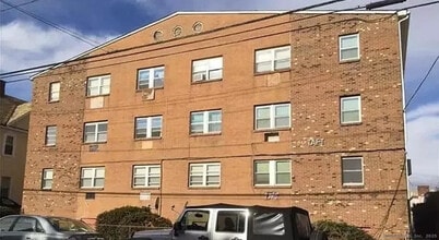 80 Taft Ave in Bridgeport, CT - Building Photo - Building Photo