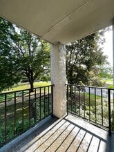 450 Plum Creek Dr in Wheeling, IL - Building Photo - Building Photo