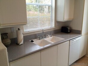3609 Bernwood Pl in San Diego, CA - Building Photo - Building Photo