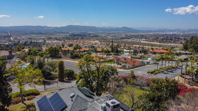 28490 Highland Ave in Highland, CA - Building Photo - Building Photo