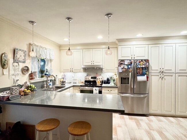 property at 4056 Lake Osborne Dr