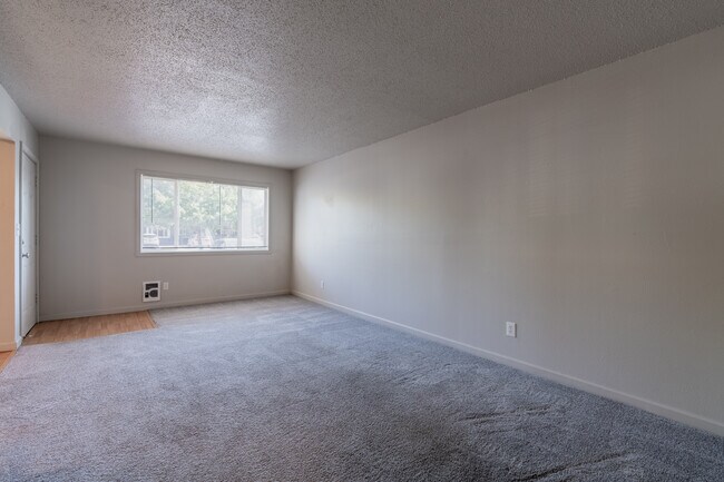 Willow Lake Apartments in Keizer, OR - Foto de edificio - Interior Photo