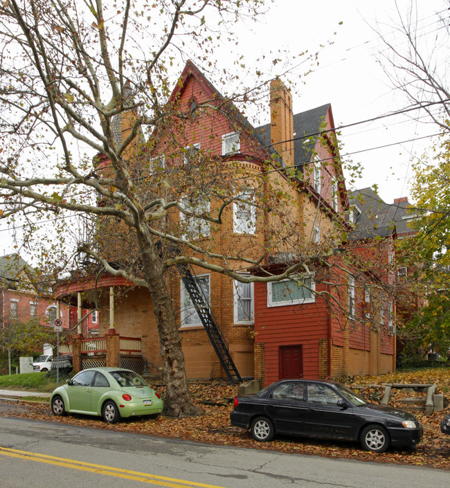 229 Stratford Ave in Pittsburgh, PA - Foto de edificio - Building Photo