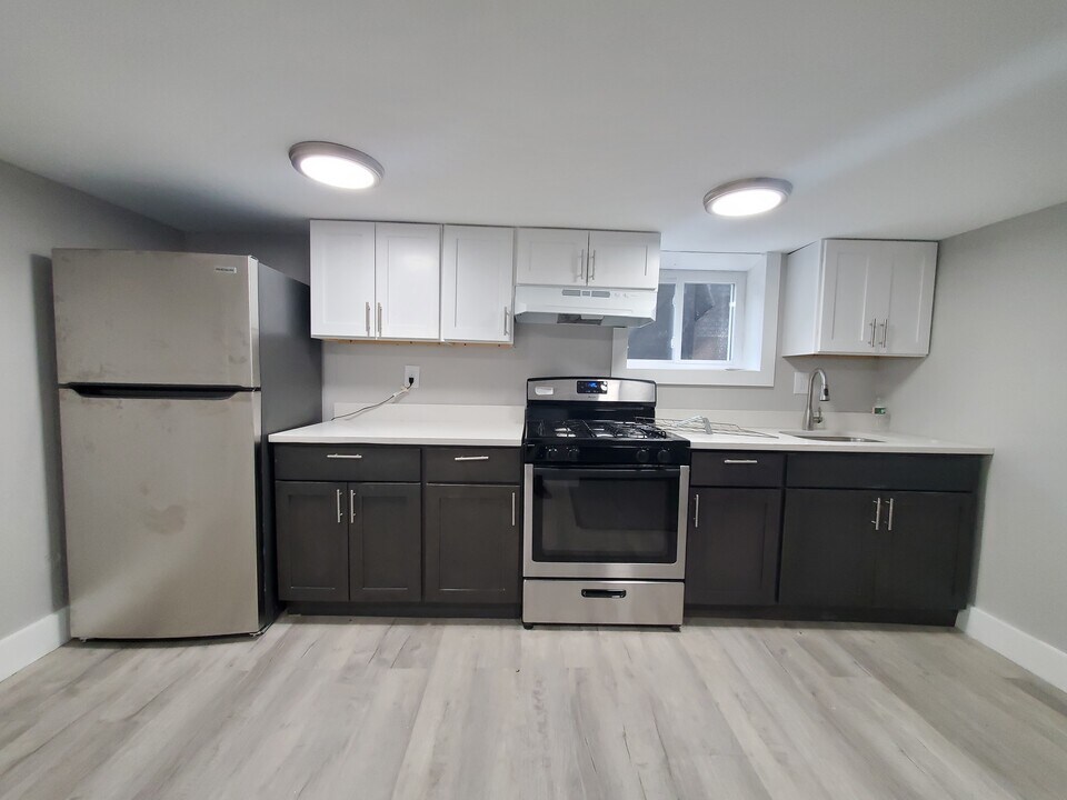 146 S Clinton St in East Orange, NJ - Building Photo