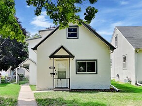 428 7th Ave S in South St. Paul, MN - Building Photo - Building Photo