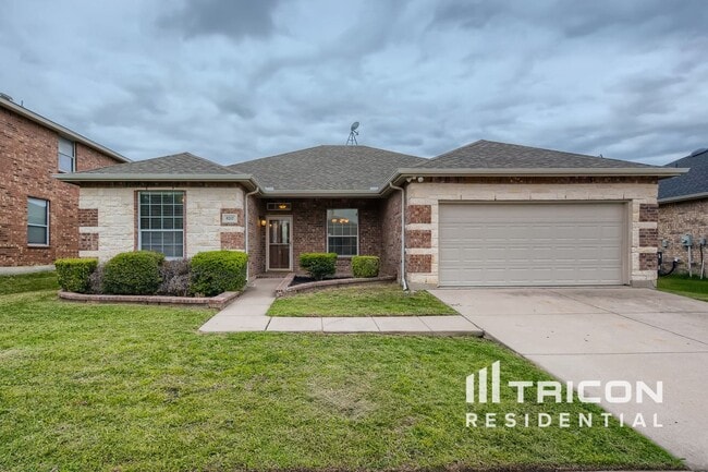 8217 Atherton St in Arlington, TX - Building Photo - Building Photo
