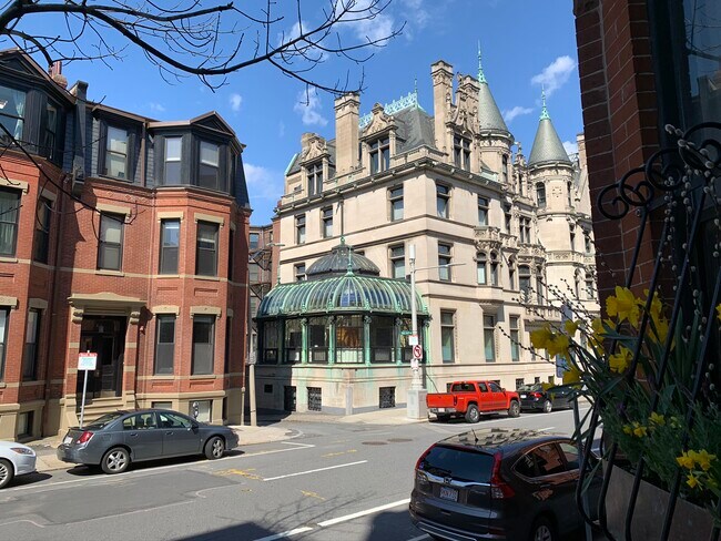 property at 48 Hereford St