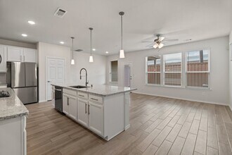 10312 Marston Vineyard Dr in Houston, TX - Building Photo - Building Photo