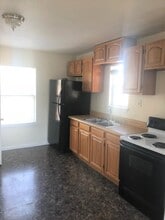 318 Neoma Dr in Norfolk, VA - Building Photo - Building Photo