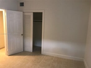 757 NE 127th St in North Miami, FL - Building Photo - Building Photo
