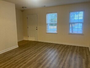 300 Burley Dr in Hubert, NC - Building Photo - Building Photo