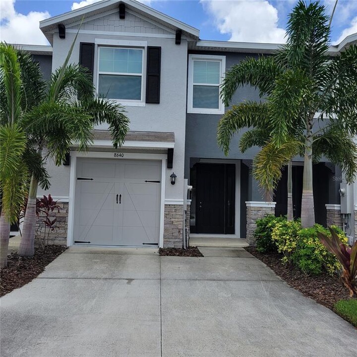 8640 Stargazer St in Sarasota, FL - Building Photo