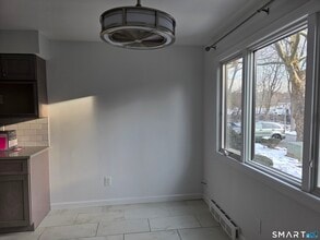 45 Towne House Rd in Hamden, CT - Building Photo - Building Photo