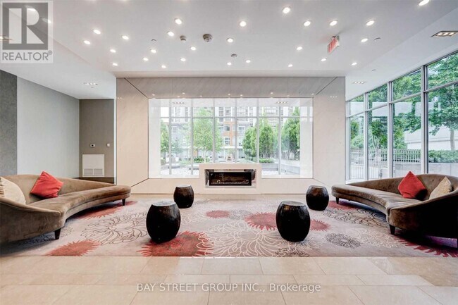 88 Sheppard Ave E in Toronto, ON - Building Photo - Building Photo
