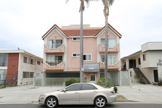 3122 S Canfield Ave in Los Angeles, CA - Building Photo - Building Photo