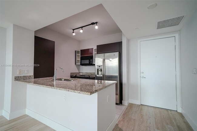 property at 950 Brickell Bay Dr