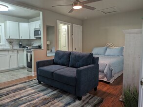 418 Waco Ave in League City, TX - Building Photo - Building Photo