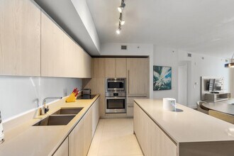 4111 S Ocean Dr, Unit 2307 in Hollywood, FL - Building Photo - Building Photo