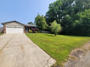 309 Sparrow Dr in Fayetteville, NC - Building Photo - Building Photo