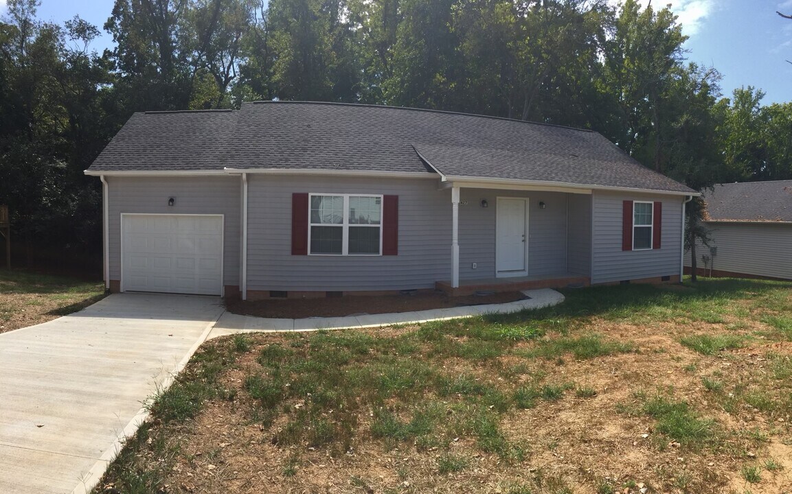 427 Berwick Dr in Rock Hill, SC - Building Photo