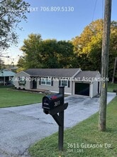3611 Gleason Dr in Chattanooga, TN - Building Photo - Building Photo