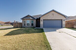 10301 Avenue W in Lubbock, TX - Building Photo